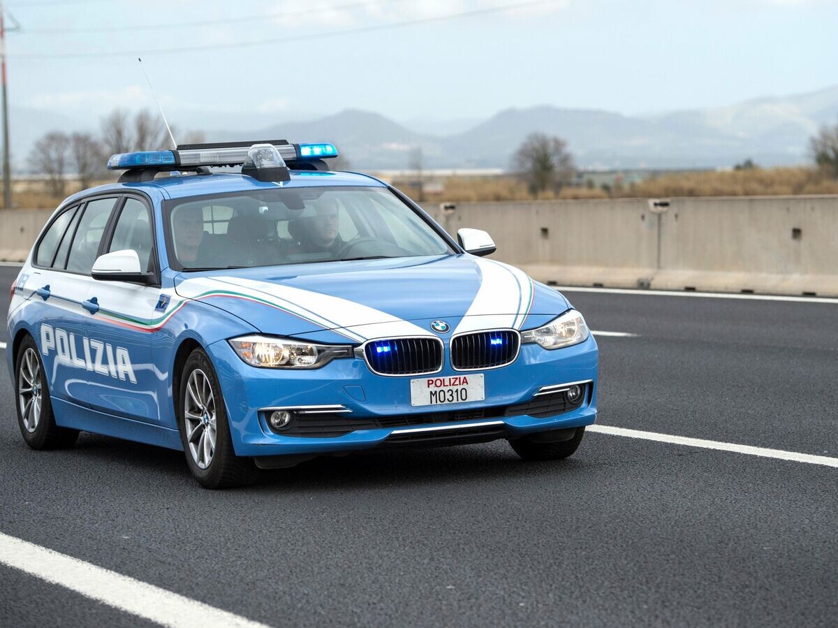    Автомобиль итальянской полиции | © Фото : Polizia di Stato