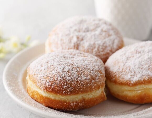 Сделала для ребенка пончики, теперь все знакомые мамочки требуют рецепт: магазинные ни в какое сравнение не идут