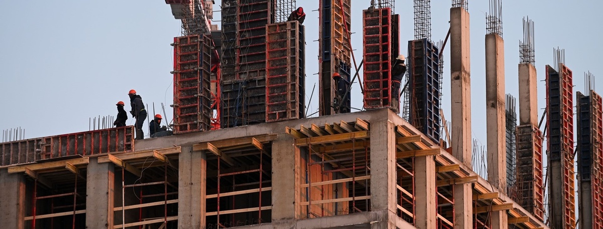    Девелоперы запускают новые проекты с осторожностью Автор фото: Сергей Ермохин/"ДП"