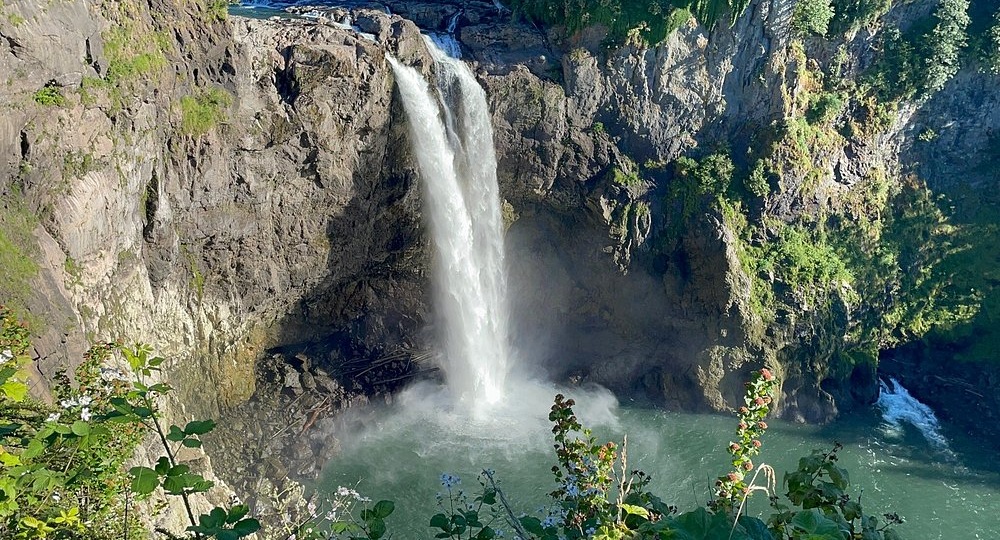 Водопад Сноквалми: где небеса низвергаются в объятия земли