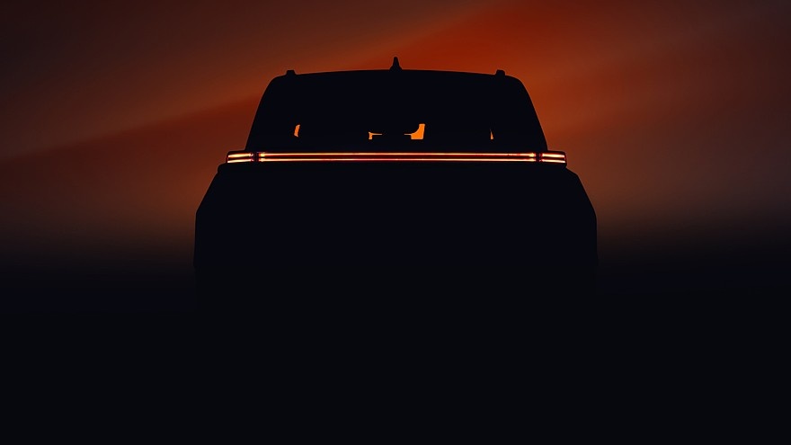    Первый тизер нового Toyota Highlander