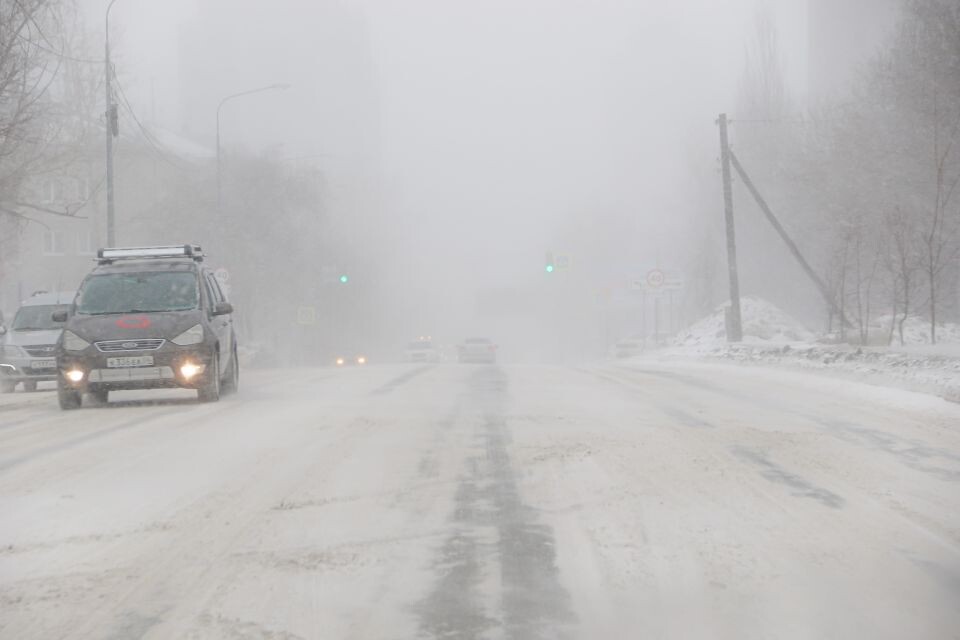    Метель и штормовой ветер в Барнауле. Источник: Виталий Барабаш