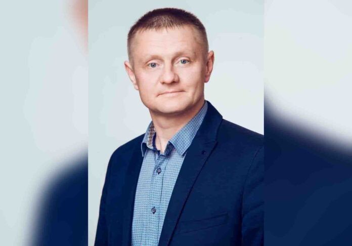 Максим Беккер.