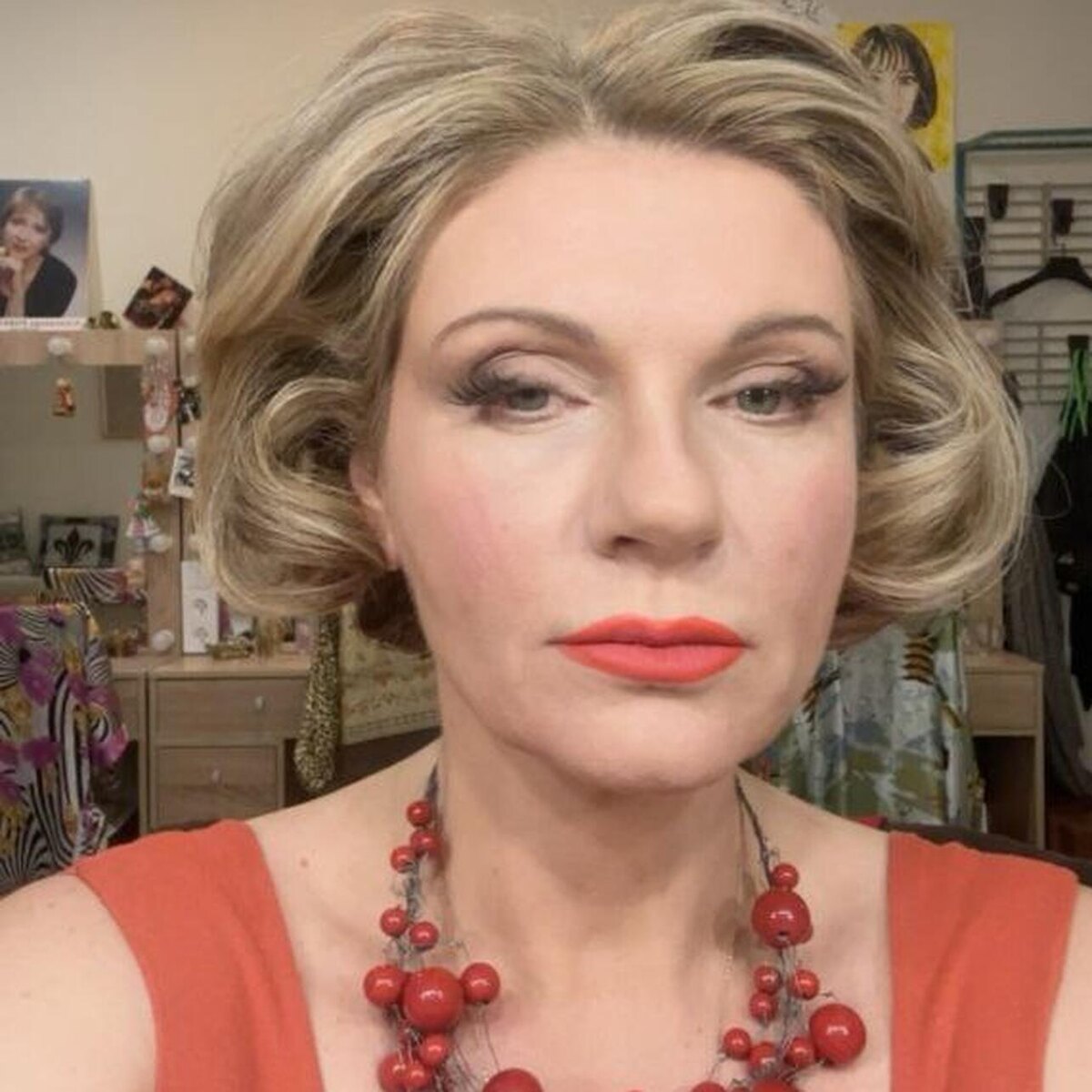    Анна Ардова перед выходом на сцену Социальные сети