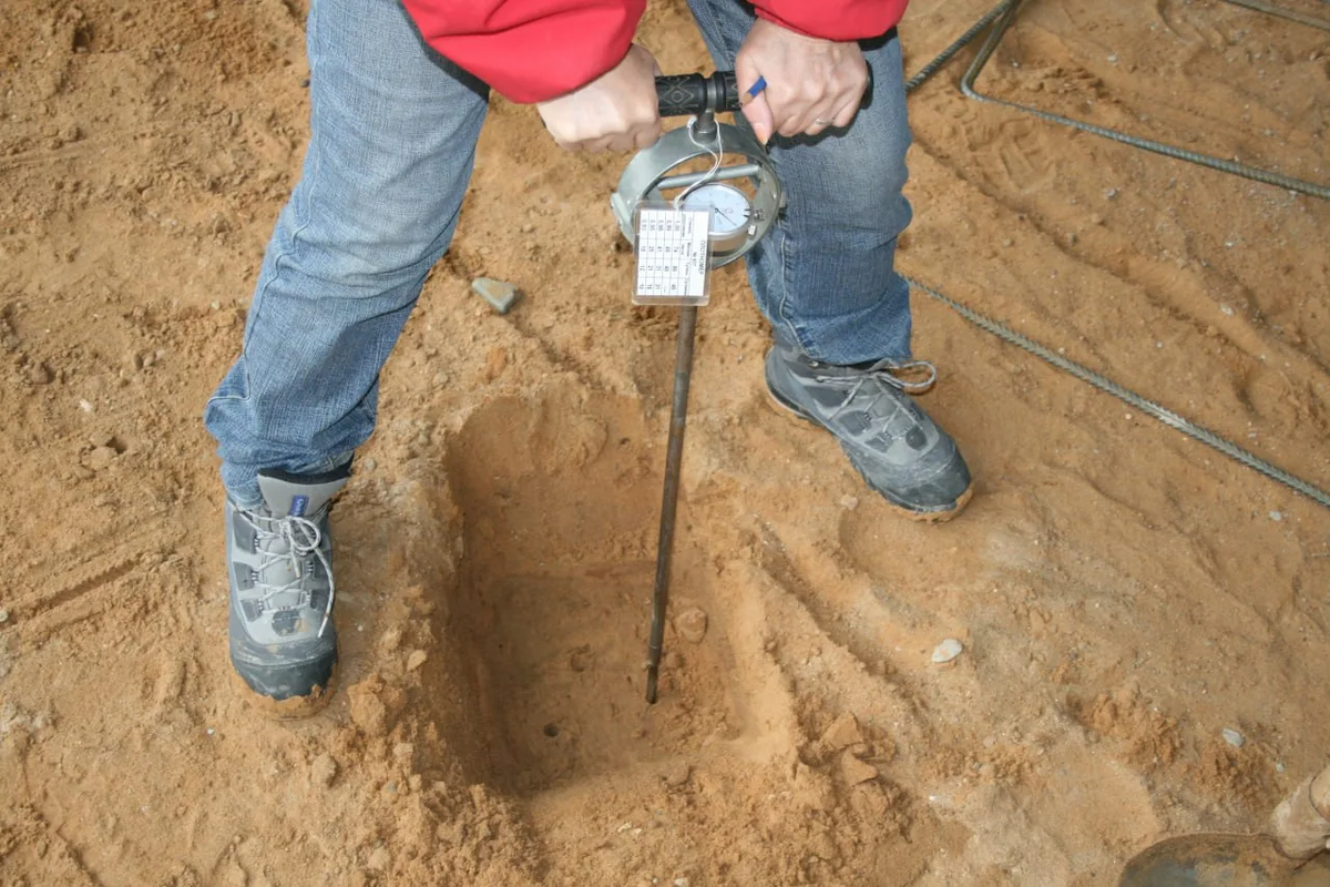 Отбор проб грунта для анализа