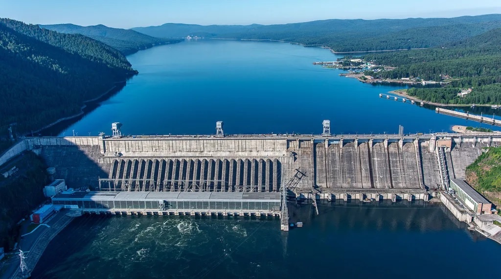 Красноярская ГЭС - энергетическое сердце сибирского края. Фото из открытых источников