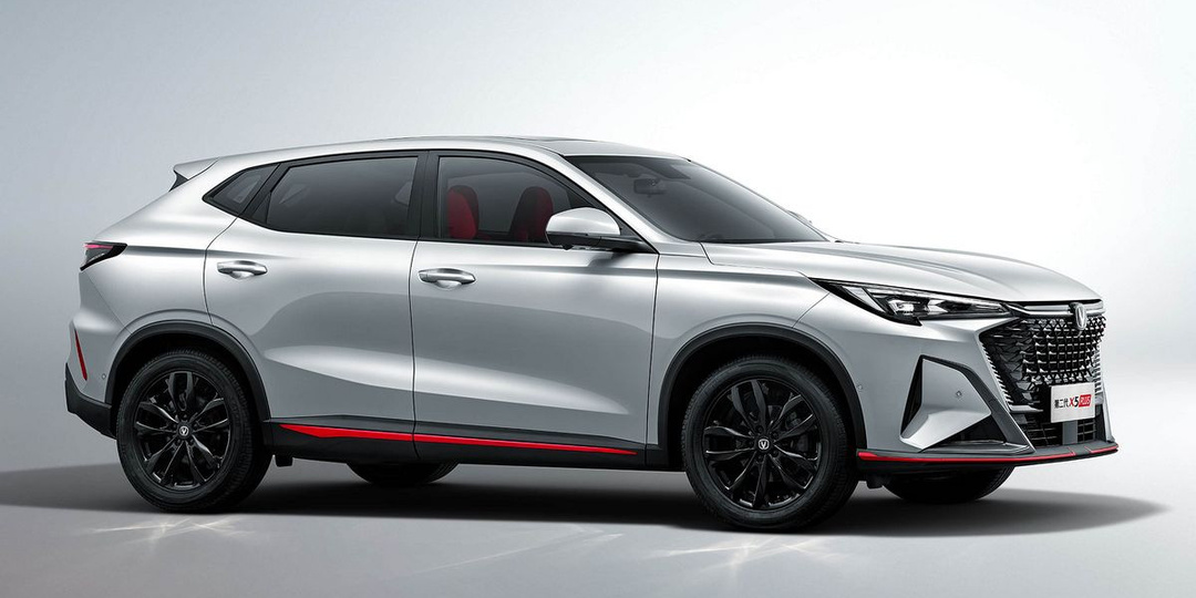 Новый кроссовер Changan CS35 Max скоро в России