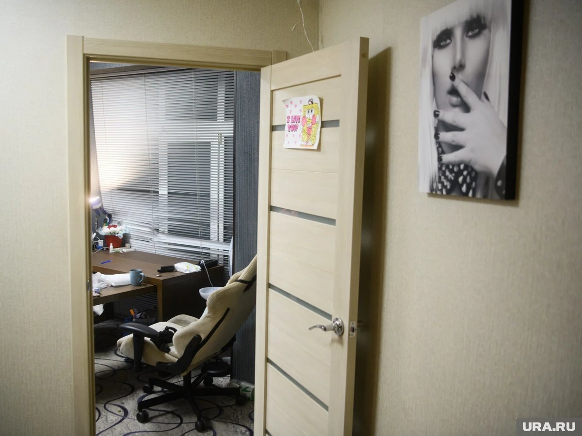     Девушек доставили в отдел полиции, где им еще предстоит дать объяснения