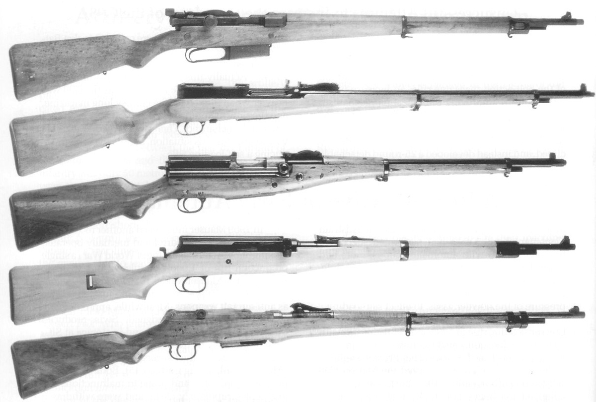 Сверху вниз: самозарядная винтовка Маузера обр. 1898 года, самозарядная винтовка Маузера обр. 1906/08 годов, самозарядная винтовка Маузера обр. 1902 года, самозарядная винтовка Маннлихера обр. 1904 года, самозарядная винтовка Люгера.