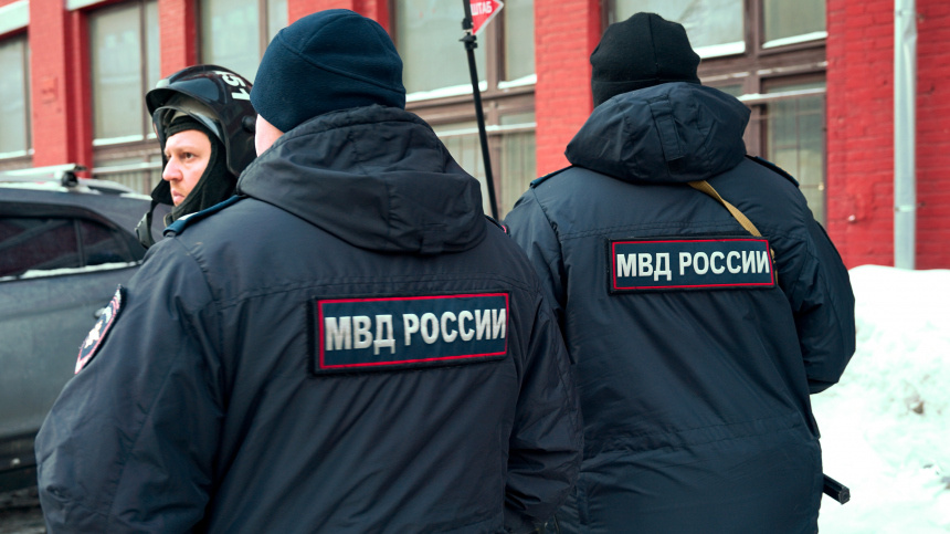    Фото: ИЗВЕСТИЯ/Марина Бородкина; Telegram/Полиция Заполярья/mvd_51; 5-tv.ru