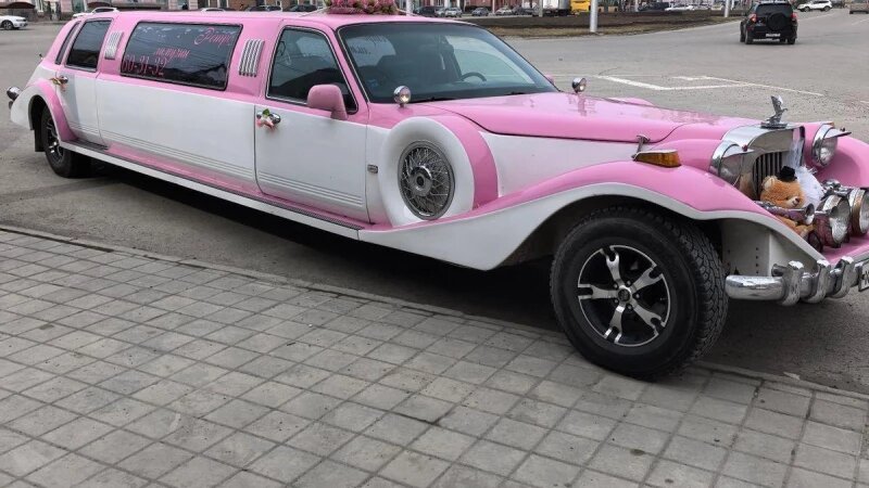     В Барнауле продают Lincoln Town Car. drom.ru