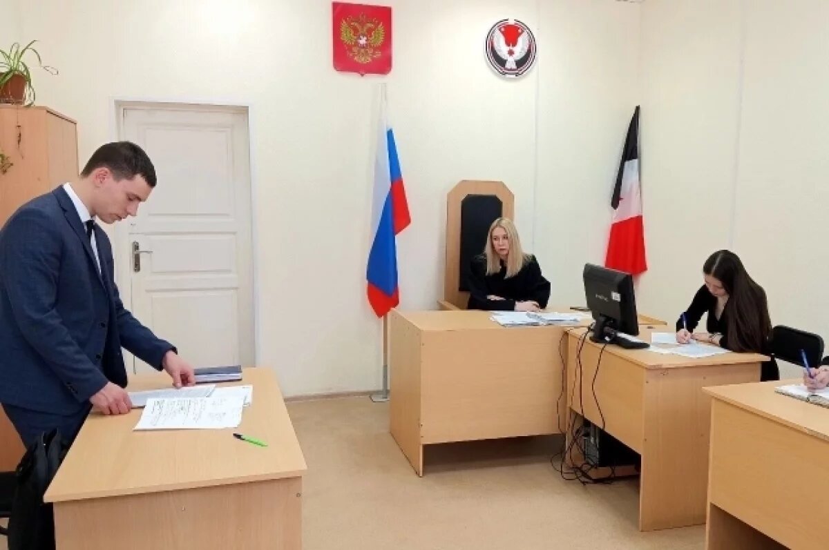    В Удмуртии осудили женщину, бросавшую ножи в своего 12-летнего сына