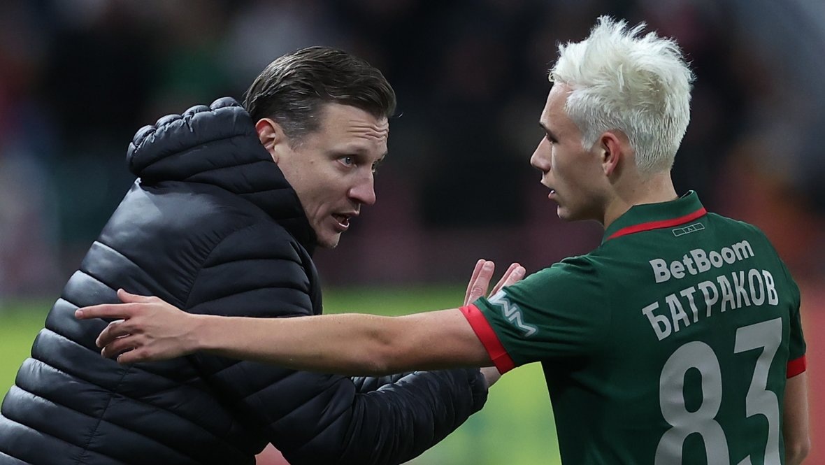    Михаил Галактионов и Алексей Батраков.Александр Федоров