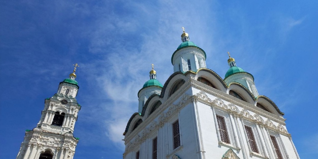 Астраханцам объяснили, что делать со старыми иконами и когда грозит грех