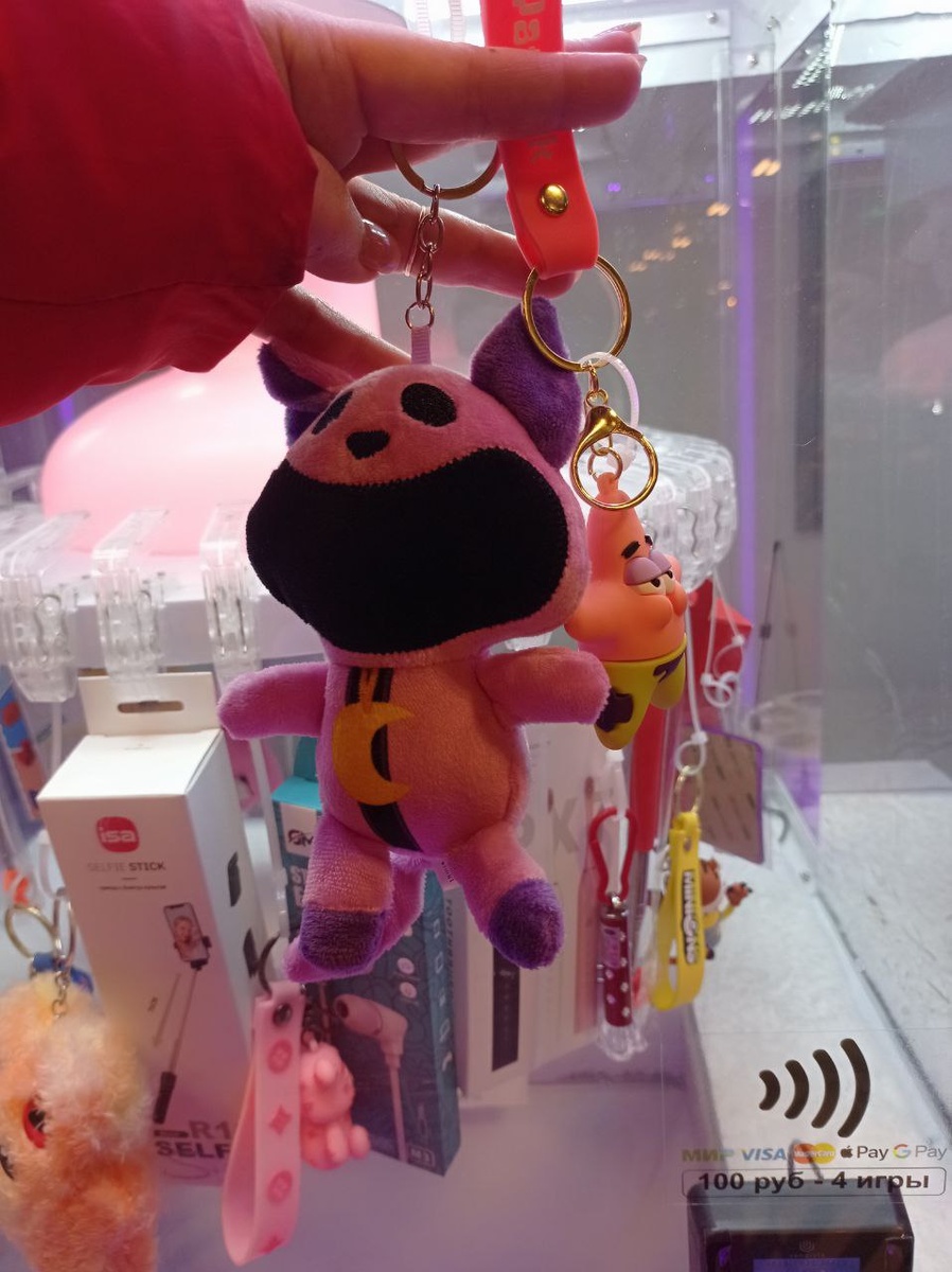 Мои призы. Девочка Оксана, 46 годиков.