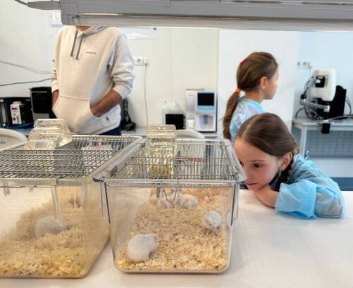     Фән көнө айҡанлы уҡыусыларҙы вуз-ара кампусҡа саҡырҙылар