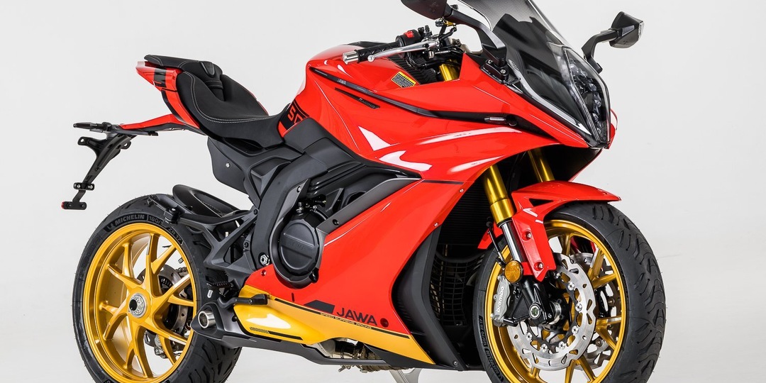 Легендарная Jawa вернулась. Как выглядят мотоциклы, которые будут продавать в РФ