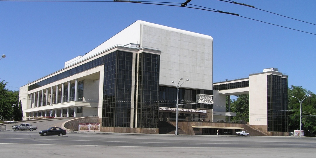 Трактор – двигатель культуры