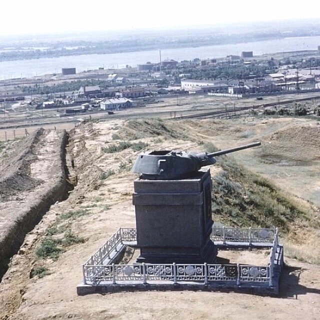    Изначально башня была установлена на Мамаевом кургане. Фото: Telegram./ Историк-реконструктор