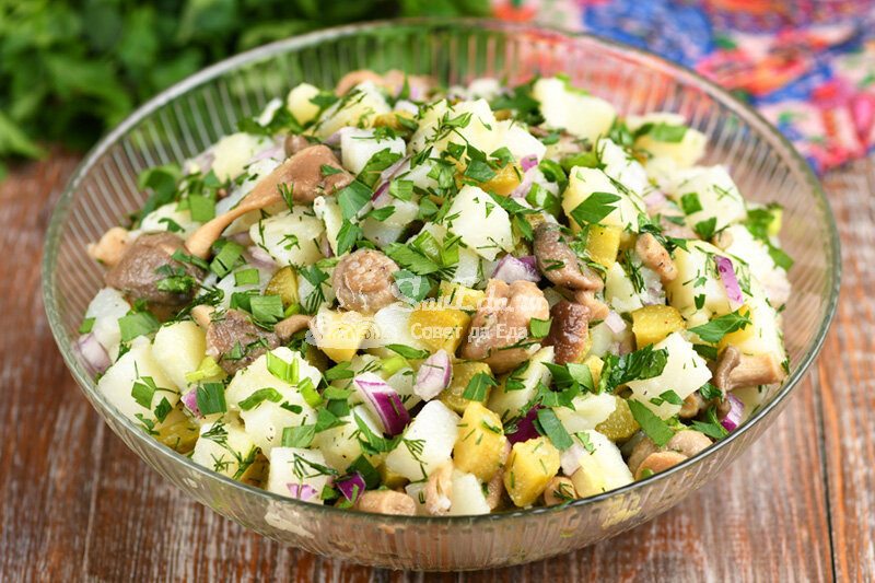 Вкусный салат, о котором стоит напомнить (2 варианта)