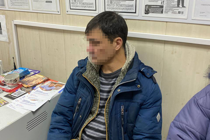 © Задержанный в полиции. Фото АБ Гвардия.📷
