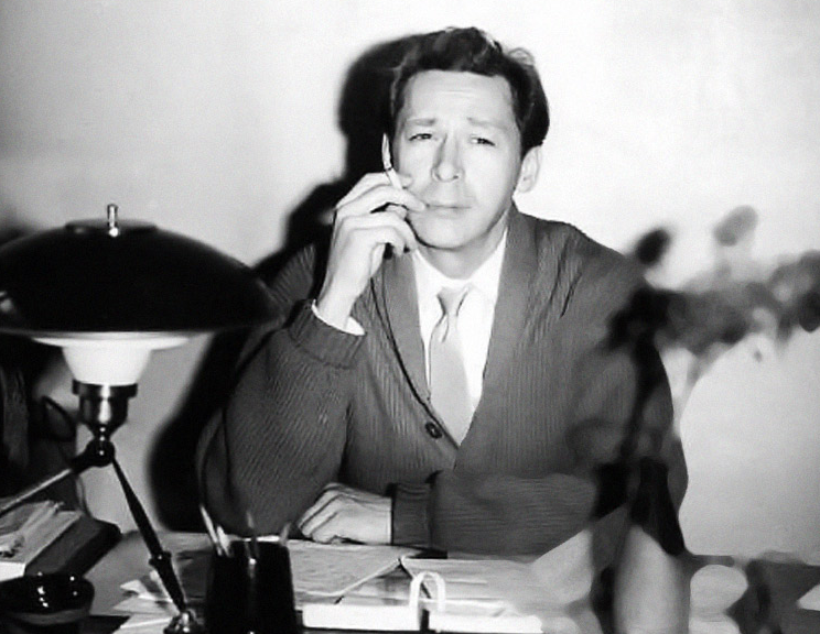 Олег Ефремов