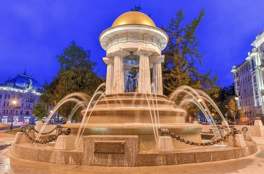 Фонтан-ротонда Наталья и Александр. Фотогалерея Яндекс. Картинки