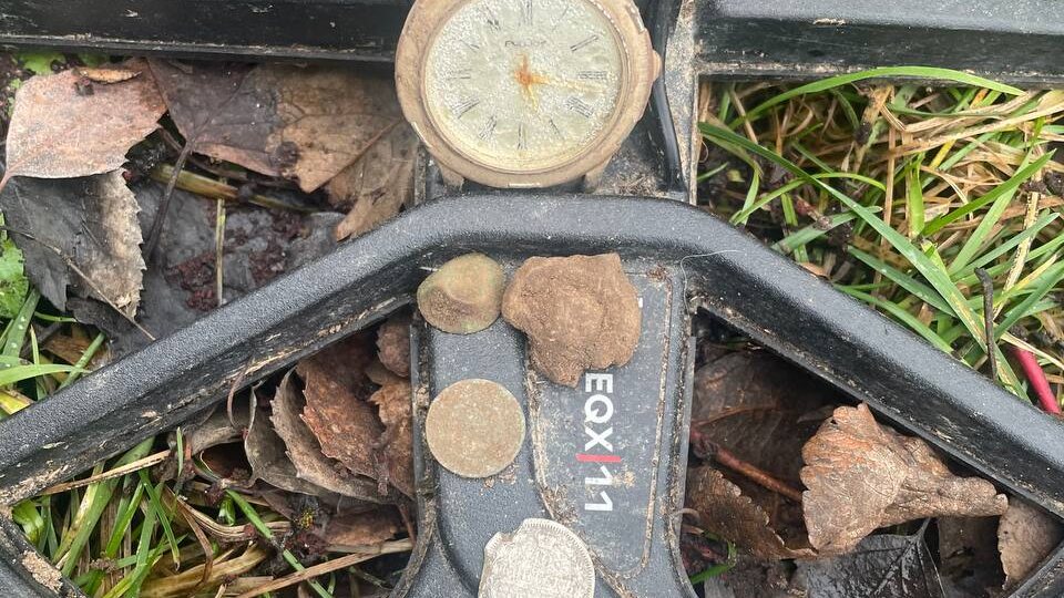 Она ждала меня в земле 100 лет, а я проходила мимо! С новым металлоискателем по старым местам