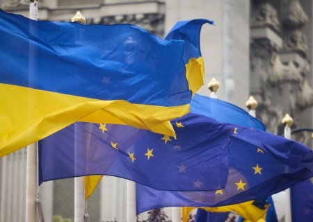    Руководство ЕС намерено присоединить Украину к Евросоюзу уже в 2027 году
