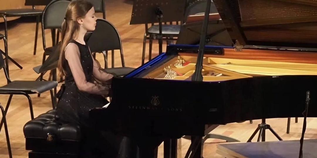 Уральская пианистка завоевала гран-при международного конкурса Гнесиных
