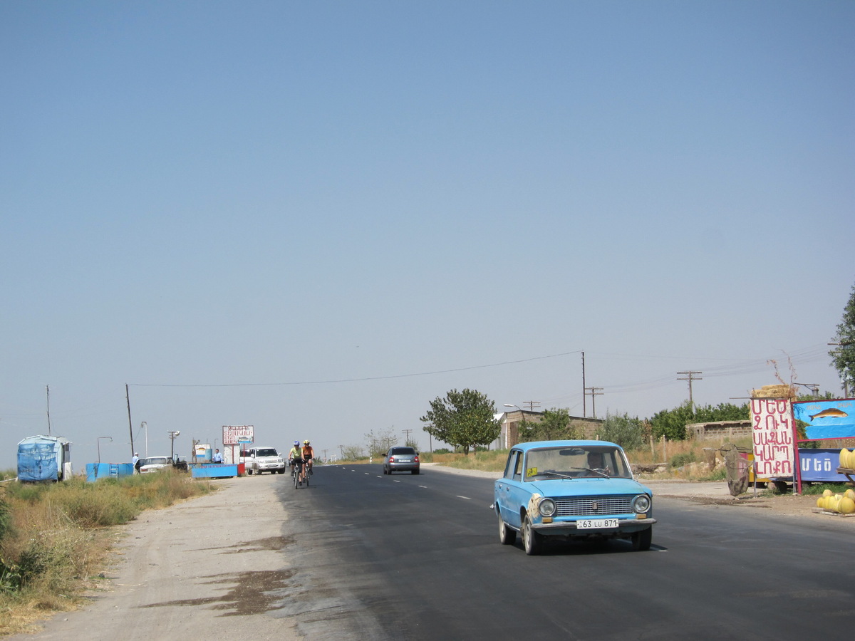    Муниципалитет Арарата заключил целую серию контрактов на сумму 674 млн драмов с компанией, принадлежащей брату одного из членов совета общины. Фото: spyurk.cyou