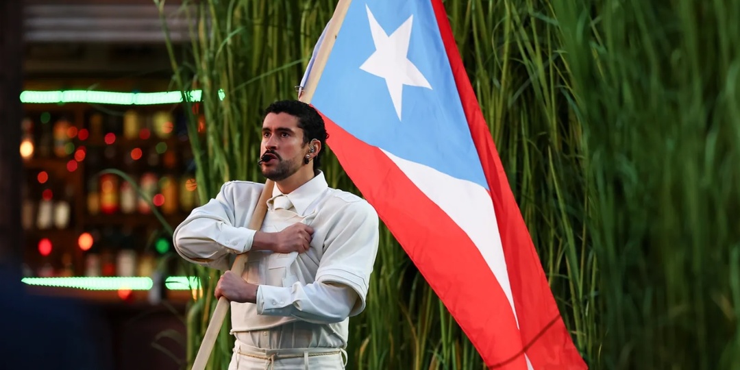 Ода любви Пуэрто-Рико и пощечина Трампу: как Bad Bunny выступил на «Супербоул 2026»