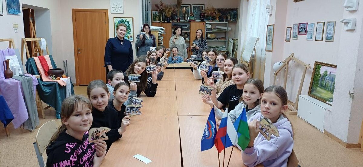    Юные жители Югры могут присоединиться к конкурсу Единой России