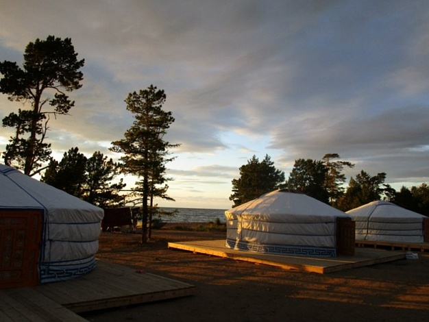 Юрточный кемпинг "Алан Гоа". Фото: visitburyatia.ru