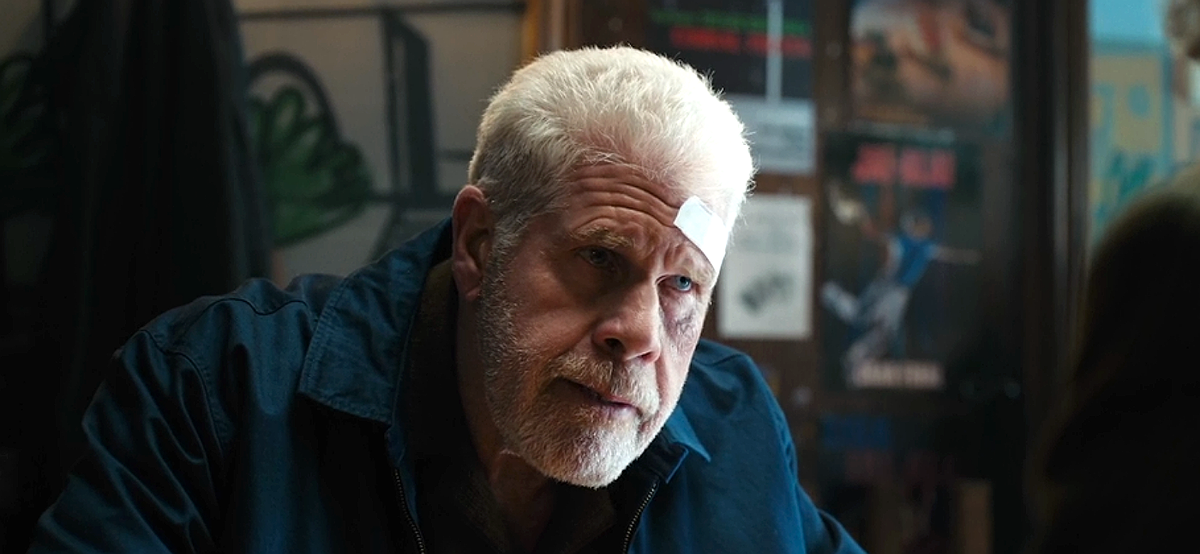 Кадр из фильма "Джентльмен"