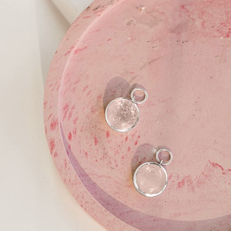 Подвесы из серебра с розовым кварцем