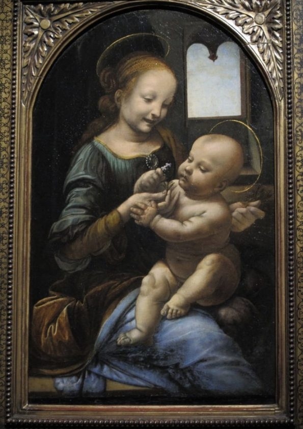 Леонардо да Винчи. Мадонна Бенуа. 1478-1480. Государственный Эрмитаж, Санкт-Петербург. Фото из личного архива автора.