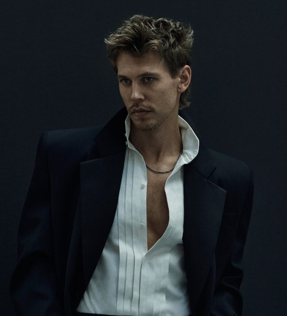 Остин Батлер  📷
