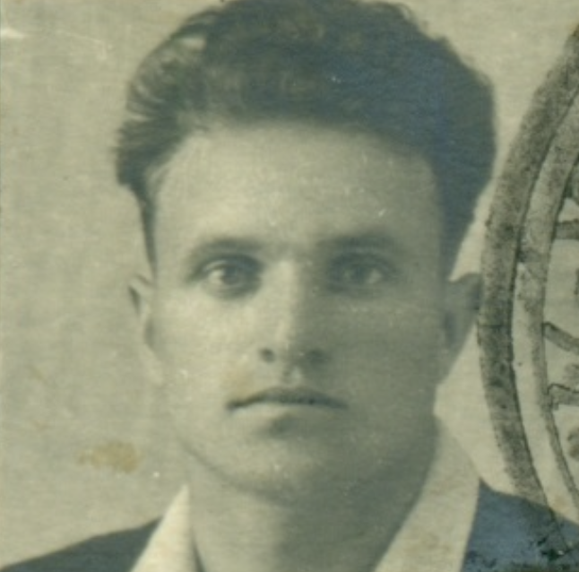 Фотография Семена Ефимовича из отчетной карточки, 1951 год