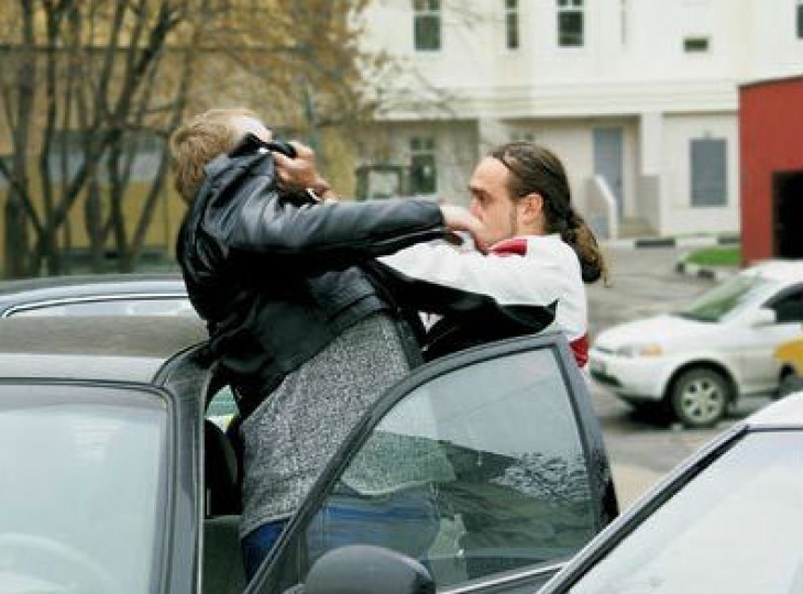 На вас "нарываются" на парковке? - Осторожно! Это может быть афера