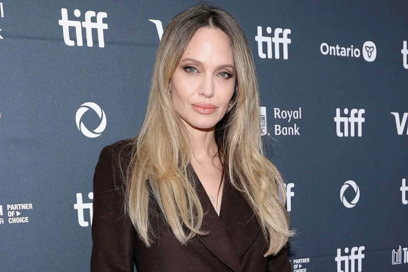 12 милейших и 12 мерзейших кинозвезд, которых встретили обычные люди