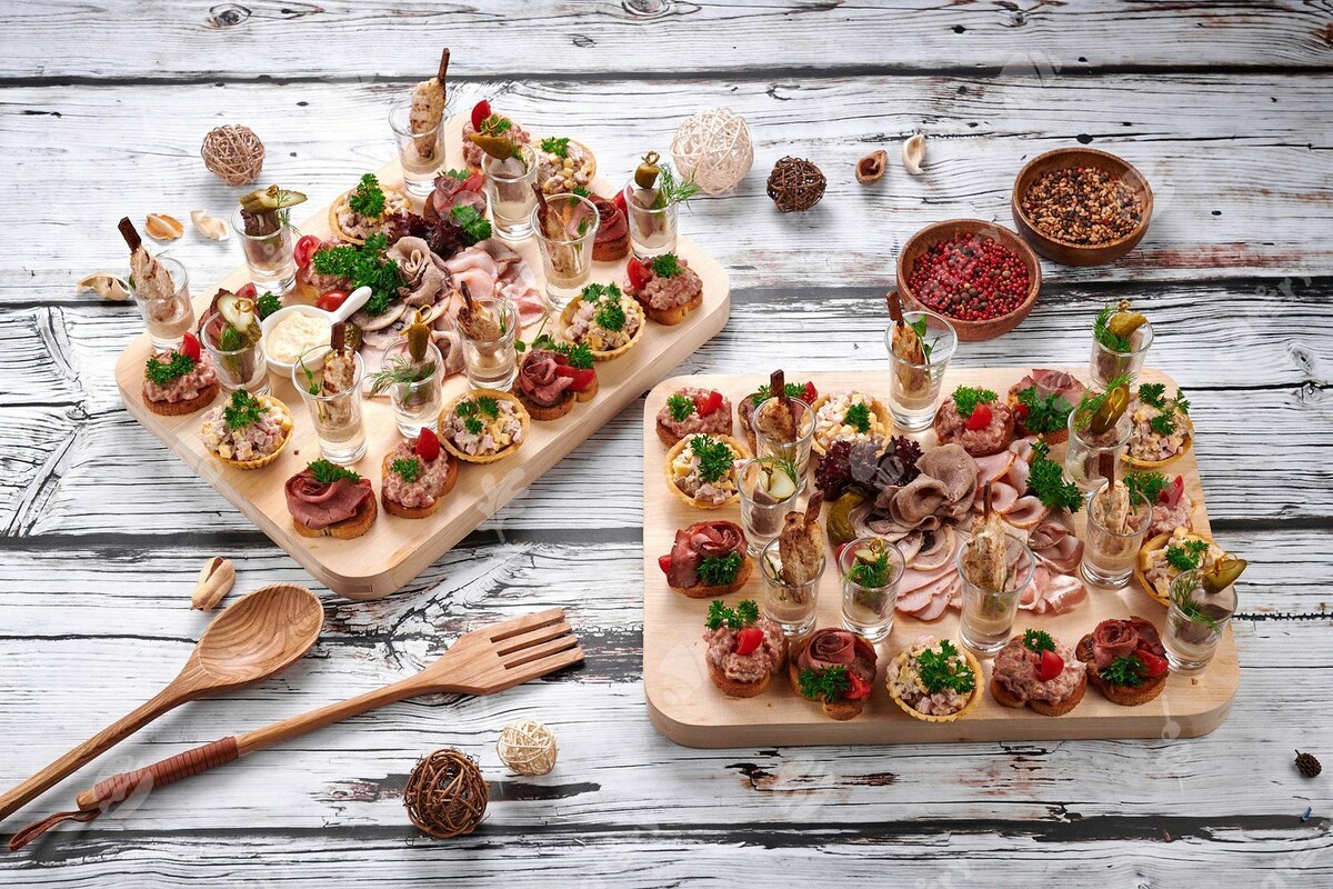 Сет «Мяса много не бывает» от «Глинтвейн» за 6 800 ₽