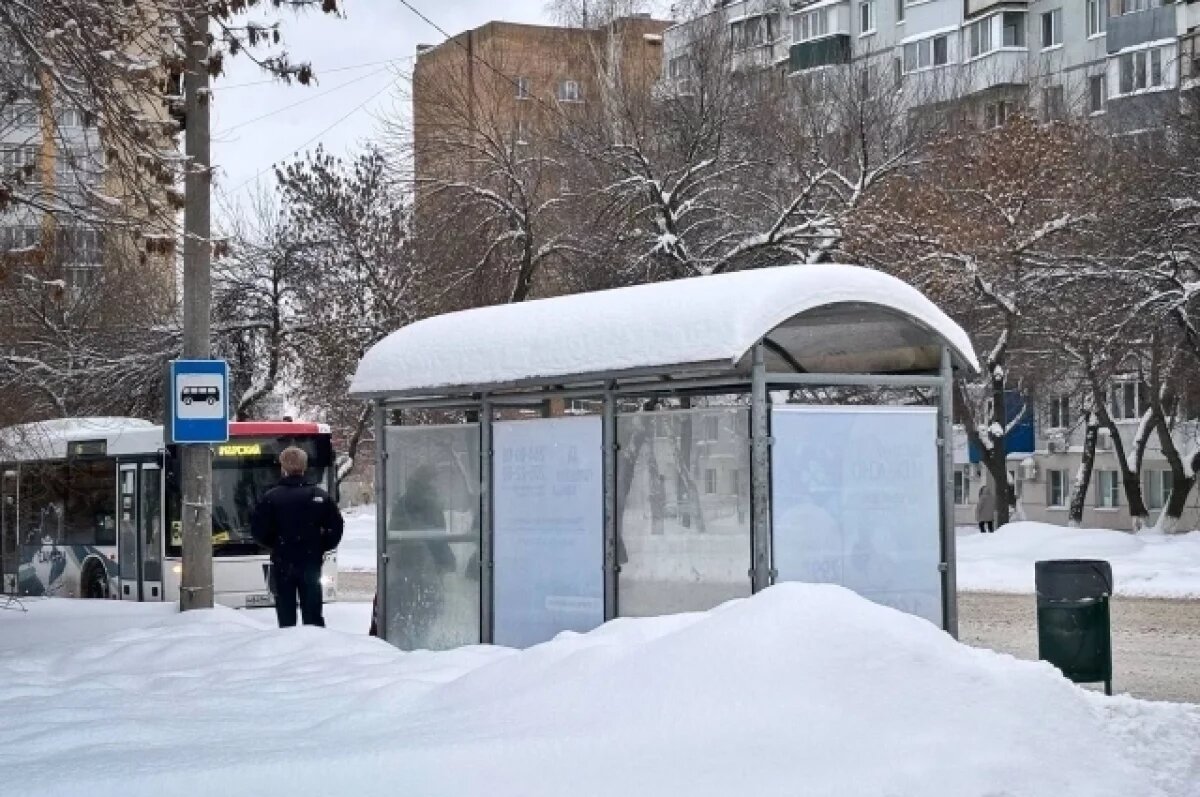    Из-за сильных морозов в Приуральском районе временно отменены автобусы