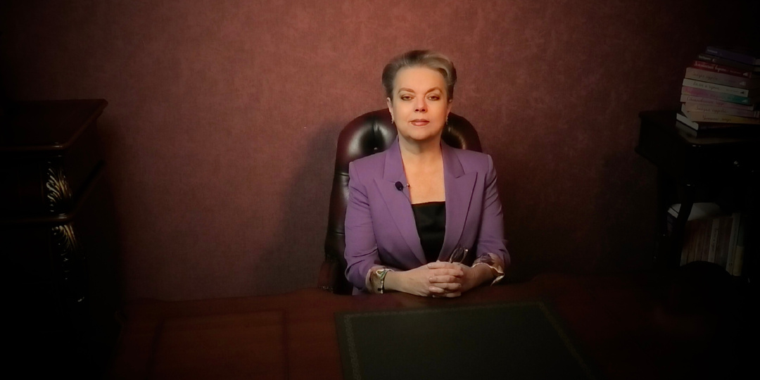 Дети по-разному ели арбуз