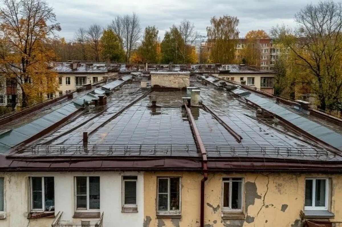    Крыша обрушилась у здания нижегородского детского сада