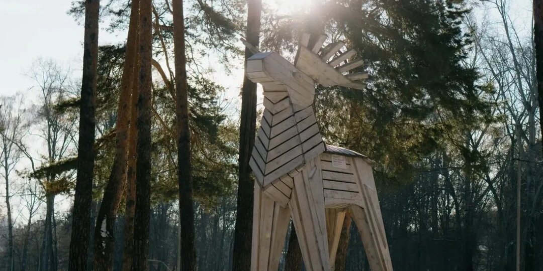 В школу через забор, ДТП с грузовиком в Сарапульском районе и отчистка дороги «наполовину»: что обсуждают ижевчане в соцсетях 10 февраля