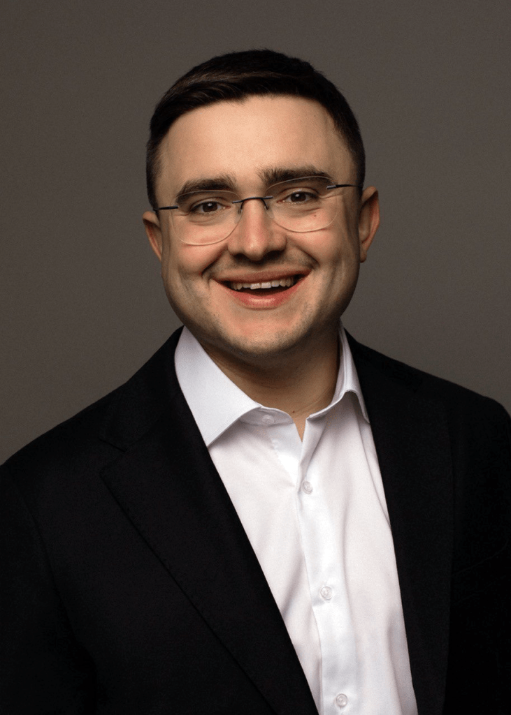 Артем Дмитренко