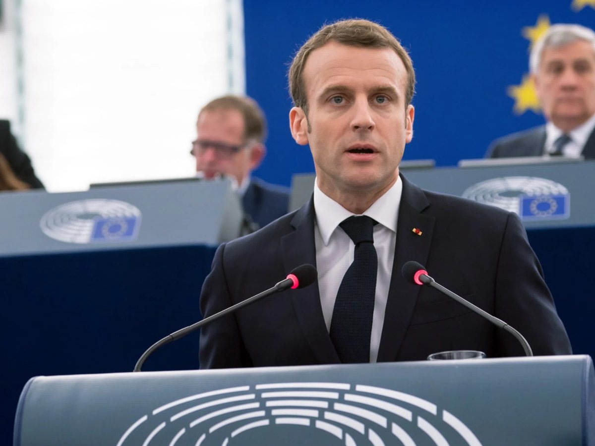     Макрон заявил, что Европа теперь предоставлена сама себе в условиях агрессивной политики США