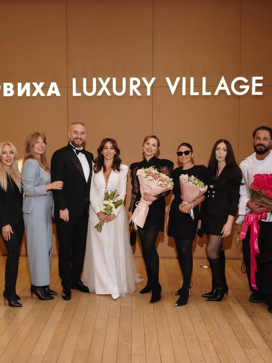    Анфиса Чехова и Александр Златопольский. Источник: @achekhova*