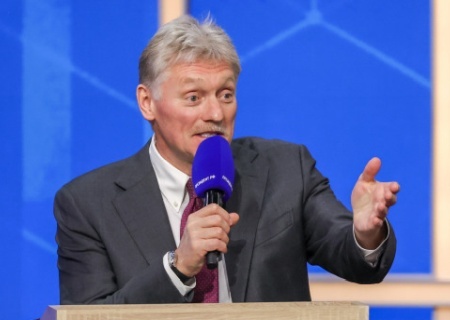    Песков: контакты Москвы и Парижа уже происходят на техническом уровне